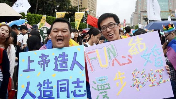 Asia’s biggest gay parade at taipei pride 2016! Filling the streets with love 1