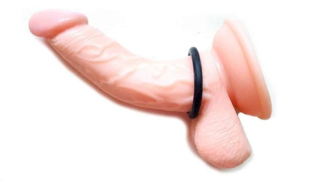 How to use a cock ring