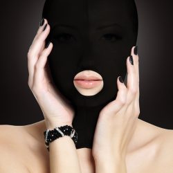 SUBMISSION MASK BLACK main