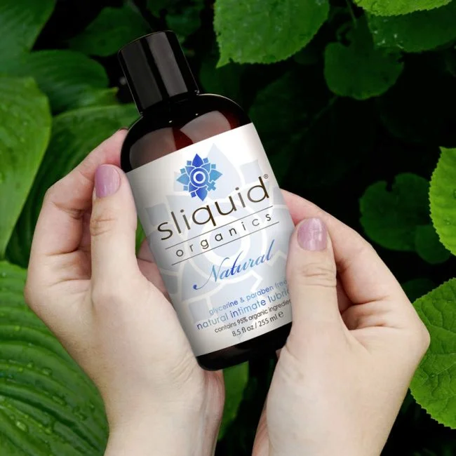 sliquid-organic-glycerin-free-lube-in-hand