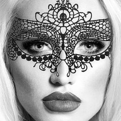 Lace Eye Mask Queen Costumes Main Image