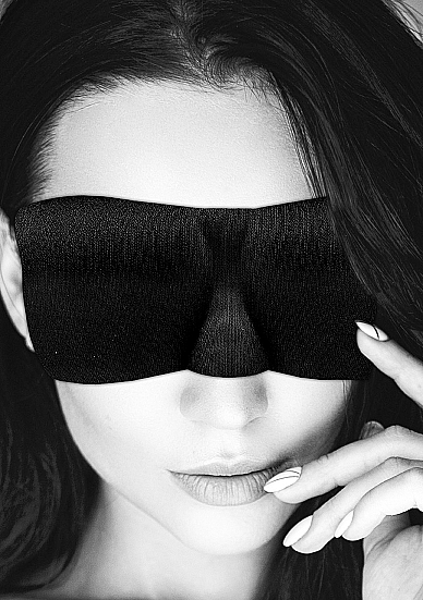 Satin Curvy Eye Mask With Elastic Straps Blindfolds Main Image