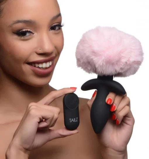 Tailz Waggerz Moving & Vibrating Bunny Tail Plug - Image 4
